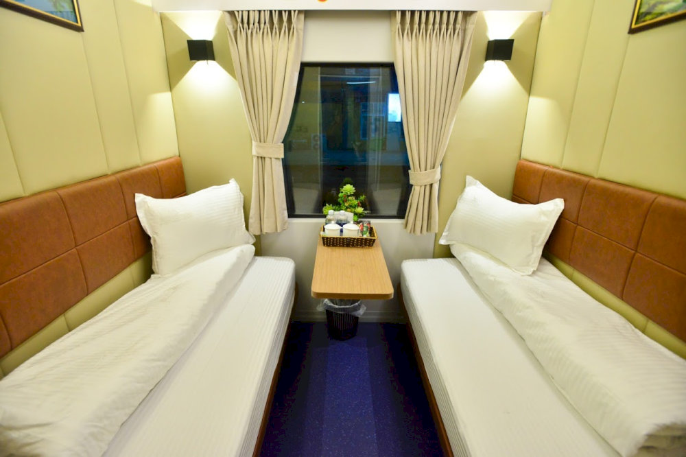 Premium compartments with only two lower berths, meals and non-alcoholic drinks included, served in your compartment 